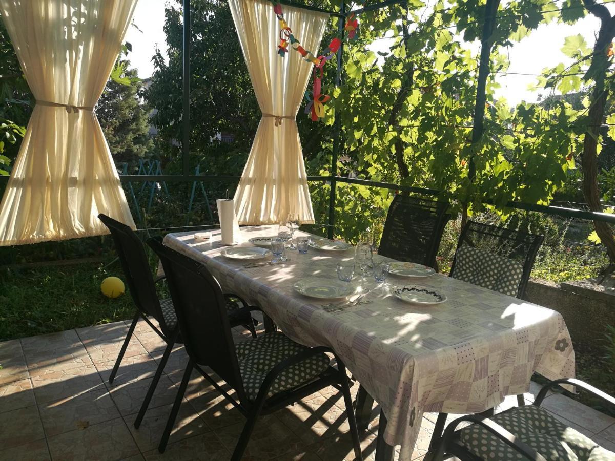 Apartman Ban Brodarica  Esterno foto