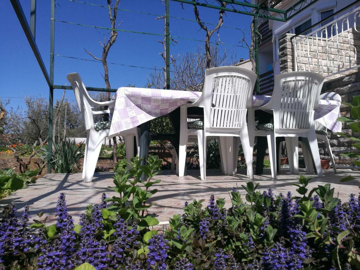 Apartman Ban Brodarica  Esterno foto