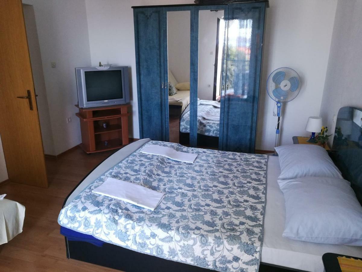 Apartman Ban Brodarica  Esterno foto